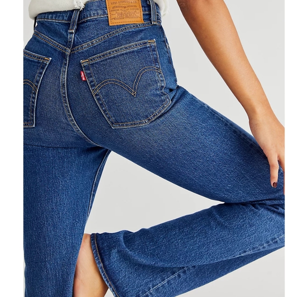 Levi's Ribcage High Rise Bootcut Jeans - Picture 5 of 16